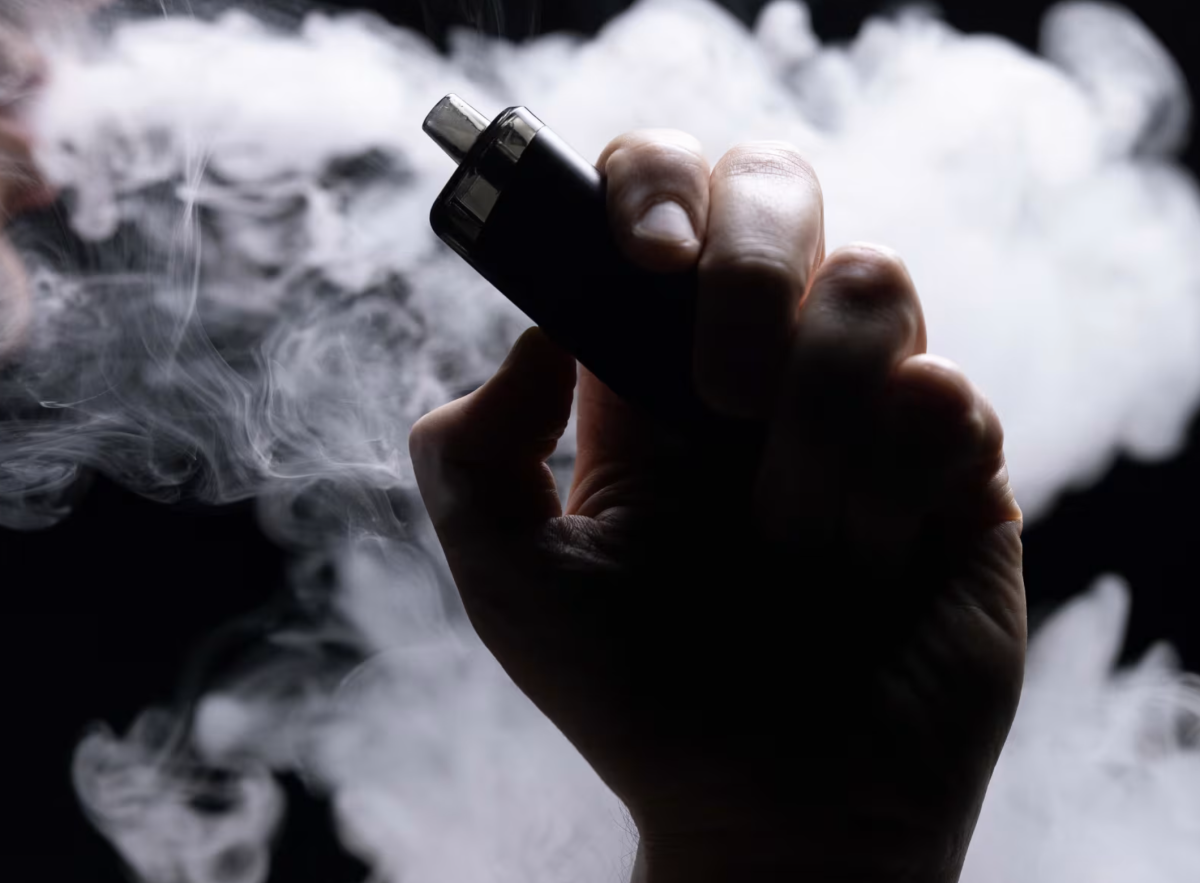 Illinois HB 4652 Targets Discarded Vapes, Would Require Manufacturer-Funded Disposal Programs