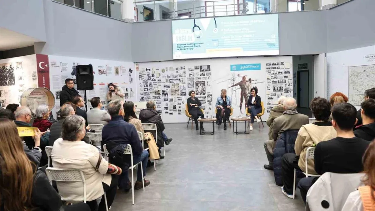 Scientific talk in Bursa Nilüfer spotlights cigarette and e-cigarette addiction and youth risks