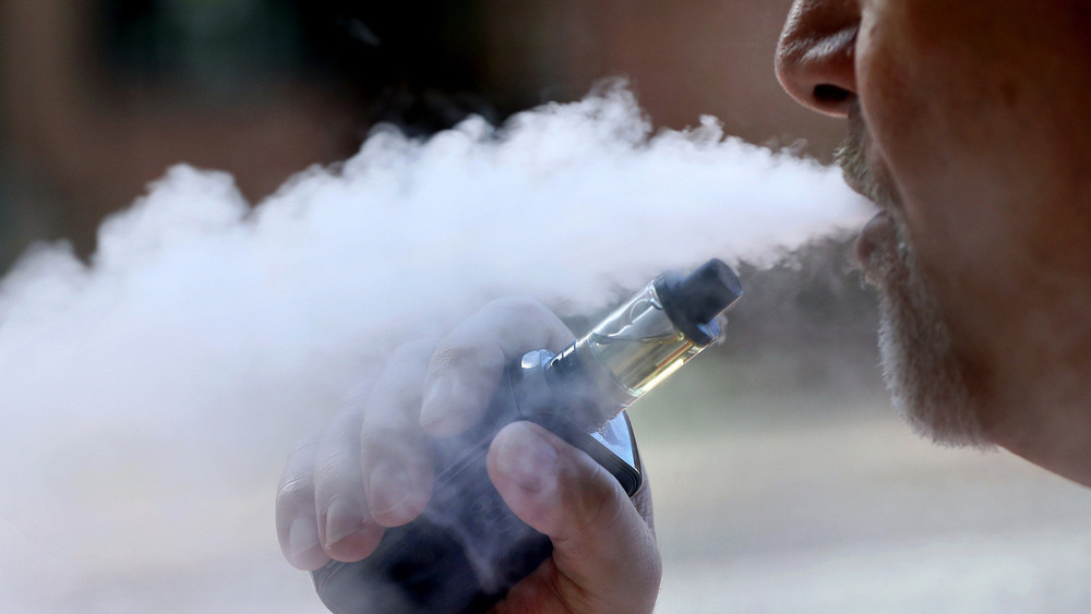 Kyrgyzstan: Jogorku Kenesh committee sends draft vape ban bills back for revisions